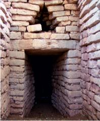 Tholos entrance