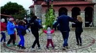 Circle dancing