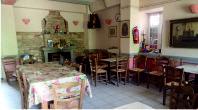 Caféneon interior